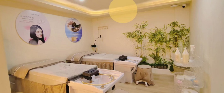 跨行开养发馆怎么样?看看头疗养发馆加盟十大品牌,百莲凯提供完整开店方案!